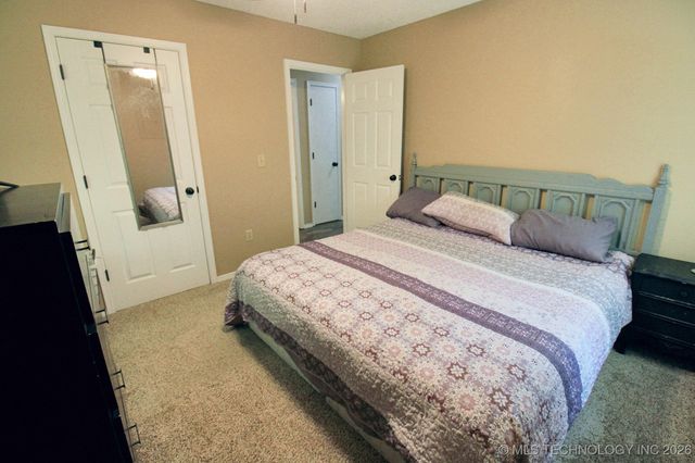 1518 E Hogner Street, Tahlequah, OK 74464