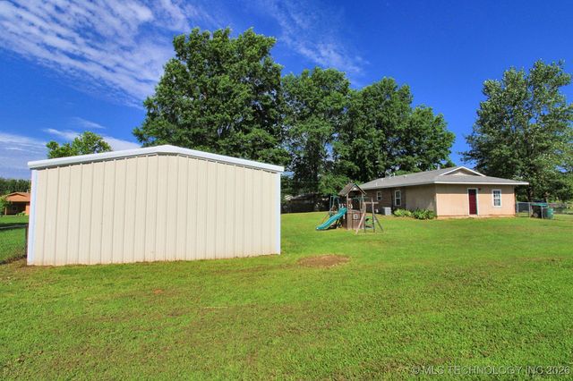 1518 E Hogner Street, Tahlequah, OK 74464