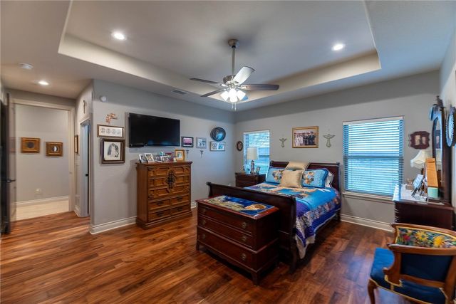 232 Anaqua Dr, Orange Grove, TX 78372