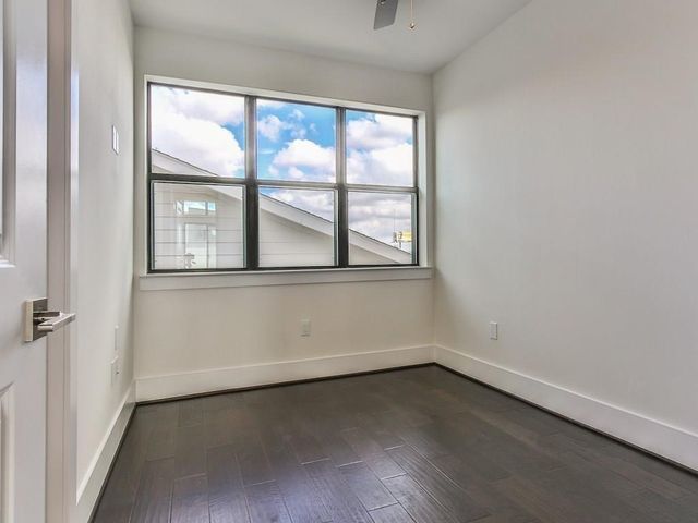 2401 Crawford Street A-213, Houston, TX 77004