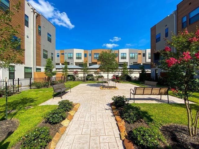 2401 Crawford Street A-213, Houston, TX 77004