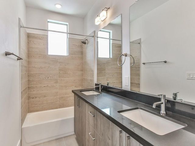 2401 Crawford Street A-213, Houston, TX 77004