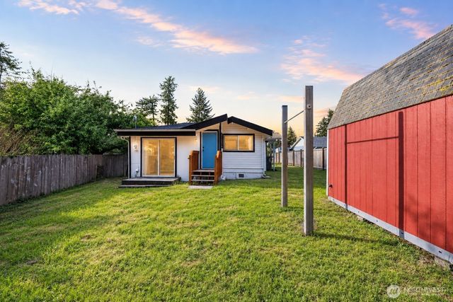 416 E 86th Street, Tacoma, WA 98445