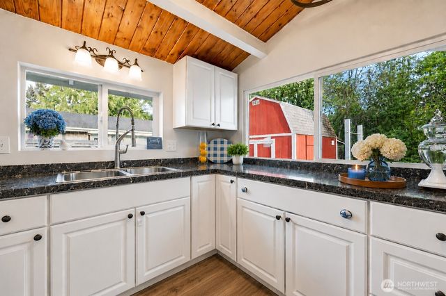 416 E 86th Street, Tacoma, WA 98445