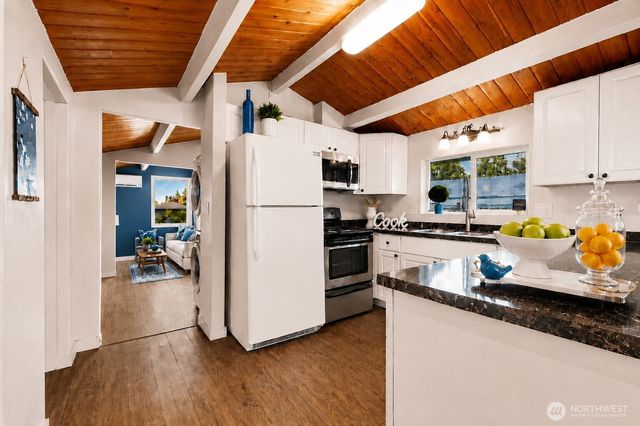 416 E 86th Street, Tacoma, WA 98445