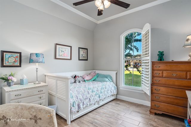 214 Roanoke Circle, Benton, LA 71006