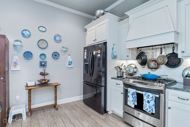 214 Roanoke Circle, Benton, LA 71006