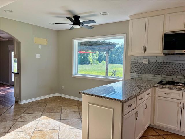 12421 Roy Road CR105, Brookside, TX 77581