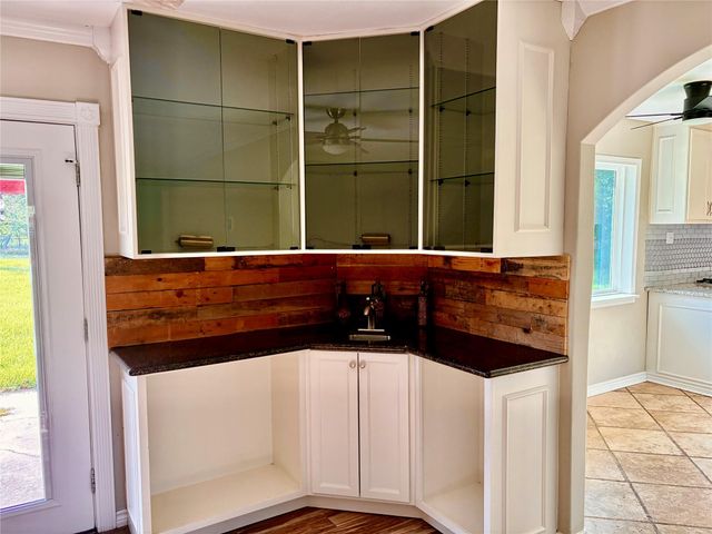 12421 Roy Road CR105, Brookside, TX 77581