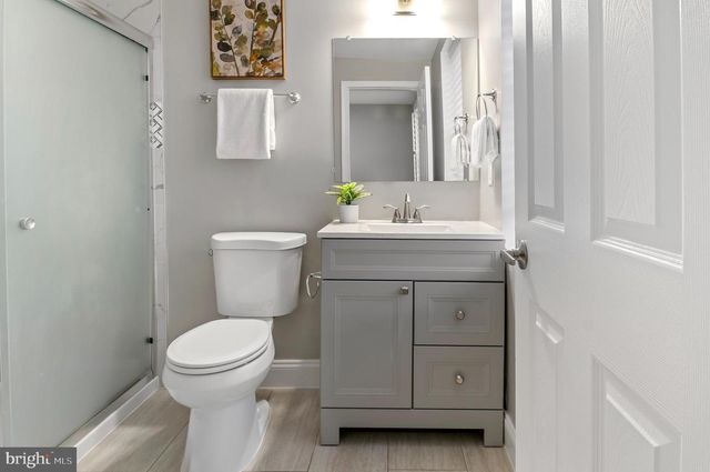 2318 GUILFORD AVE, Baltimore, MD 21218