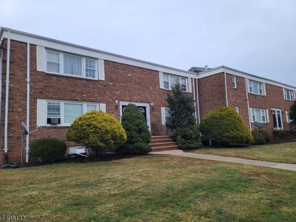 4 Columbia Dr Unit 1A 1A, Bridgewater Twp., NJ 08807