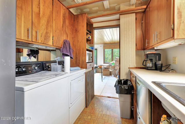 6300 Trappers Trail Road, Anchorage, AK 99516