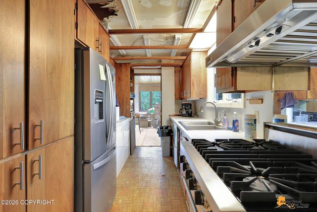 6300 Trappers Trail Road, Anchorage, AK 99516