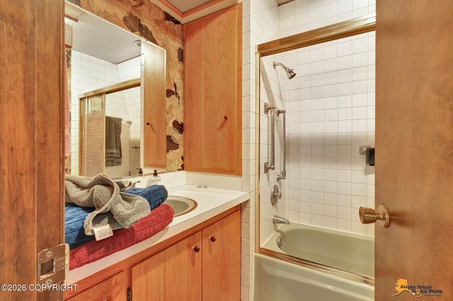 6300 Trappers Trail Road, Anchorage, AK 99516