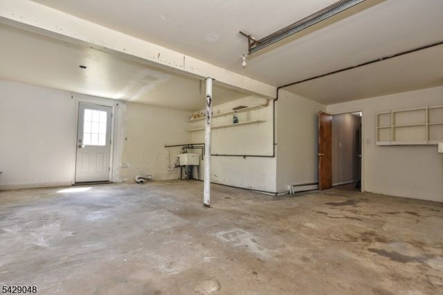 5 Burnside Pl, Wayne Twp., NJ 07470
