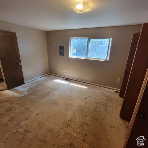 173 W 5200 S, Washington Terrace, UT 84405