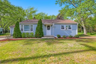 1170 E Pontaluna Road, Norton Shores City, MI 49456