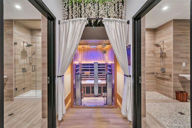 101 Searing Avenue 502, Mineola, NY 11501