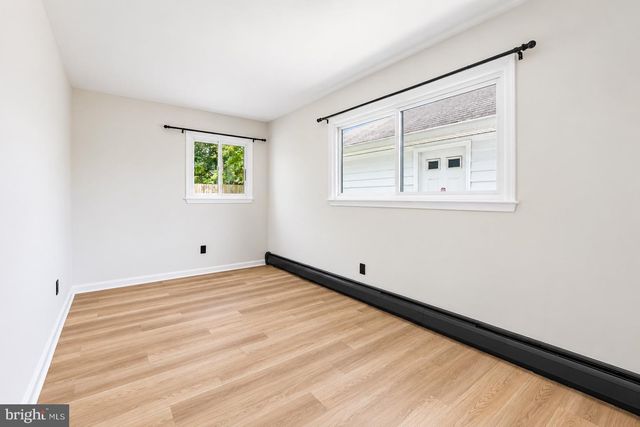 51 FARRELL AVE, Ewing, NJ 08618