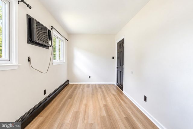 51 FARRELL AVE, Ewing, NJ 08618