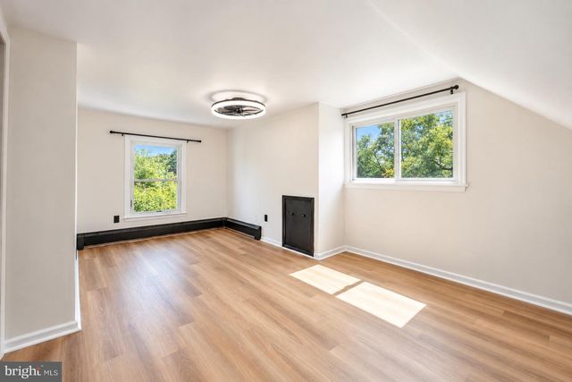 51 FARRELL AVE, Ewing, NJ 08618