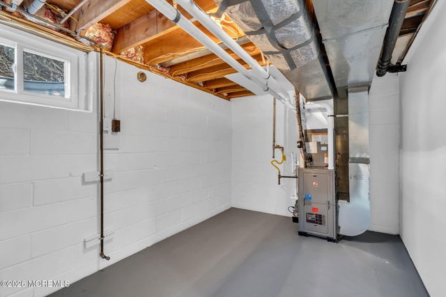 1304 Victoria Court, Brick, NJ 08724