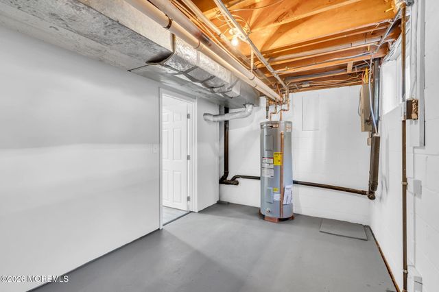 1304 Victoria Court, Brick, NJ 08724