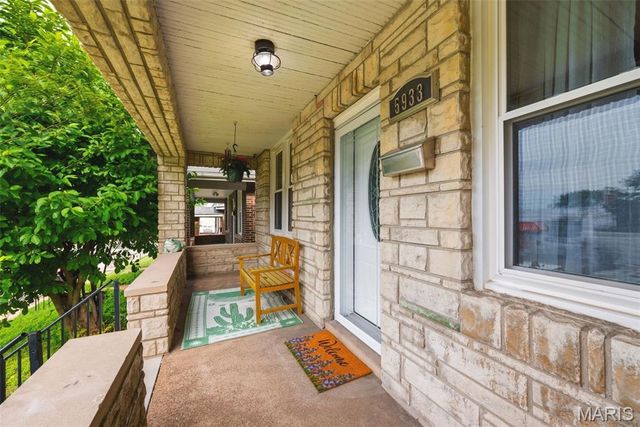 5933 Arsenal Street, St Louis, MO 63139