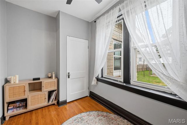 5933 Arsenal Street, St Louis, MO 63139
