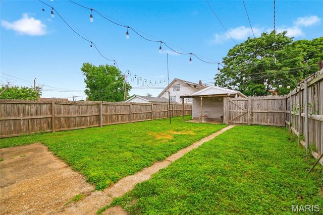 5933 Arsenal Street, St Louis, MO 63139