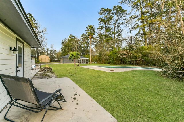 2410 Roman Forest Boulevard, New Caney, TX 77357