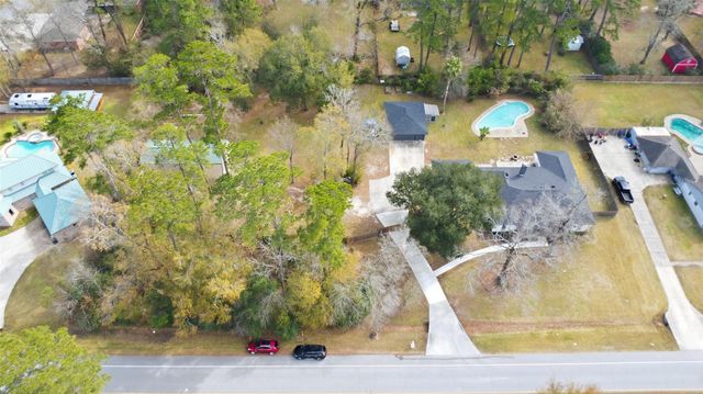 2410 Roman Forest Boulevard, New Caney, TX 77357