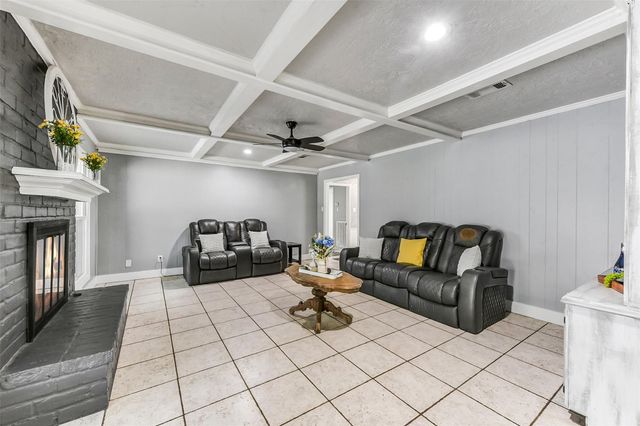 2410 Roman Forest Boulevard, New Caney, TX 77357