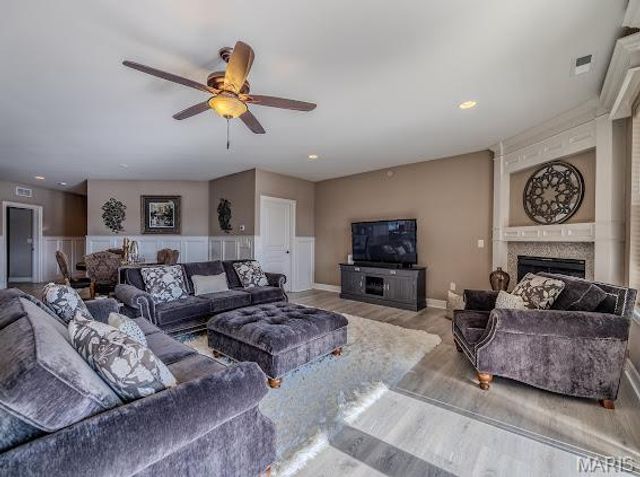 3168 TWIN RIVERS Point 1 E, Camdenton, MO 65420