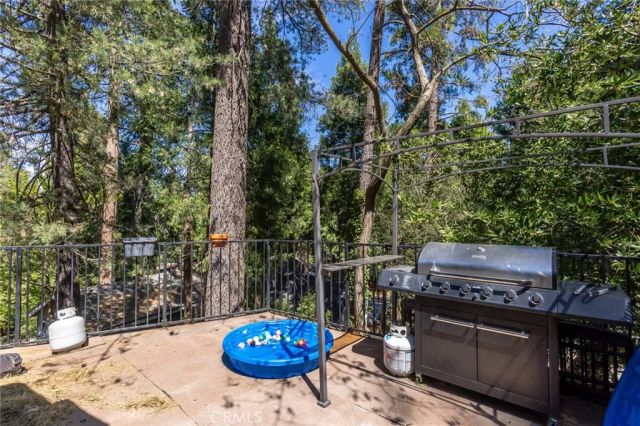 773 Woodland, Crestline, CA 92325