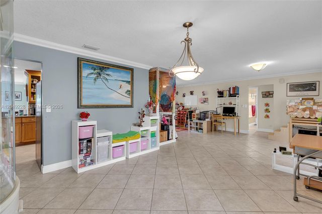 16740 Harbor Court, Weston, FL 33326