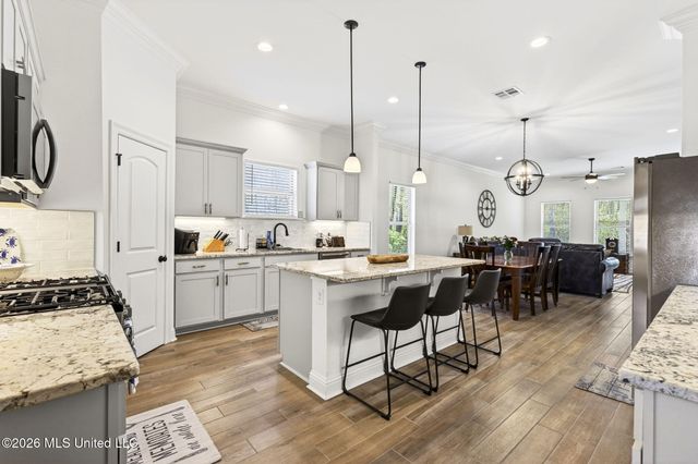 7271 S Aberdeen Drive, Pass Christian, MS 39571