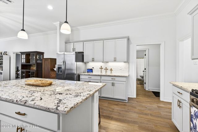 7271 S Aberdeen Drive, Pass Christian, MS 39571