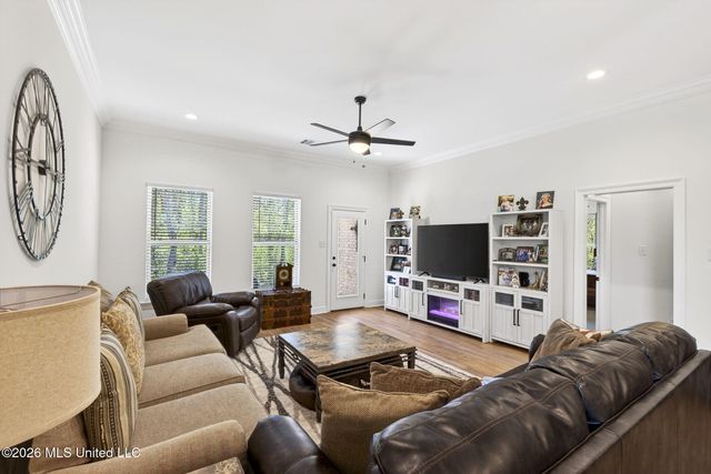 7271 S Aberdeen Drive, Pass Christian, MS 39571