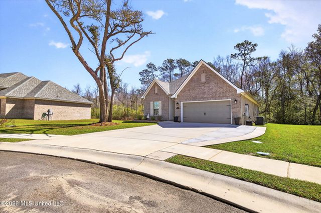 7271 S Aberdeen Drive, Pass Christian, MS 39571