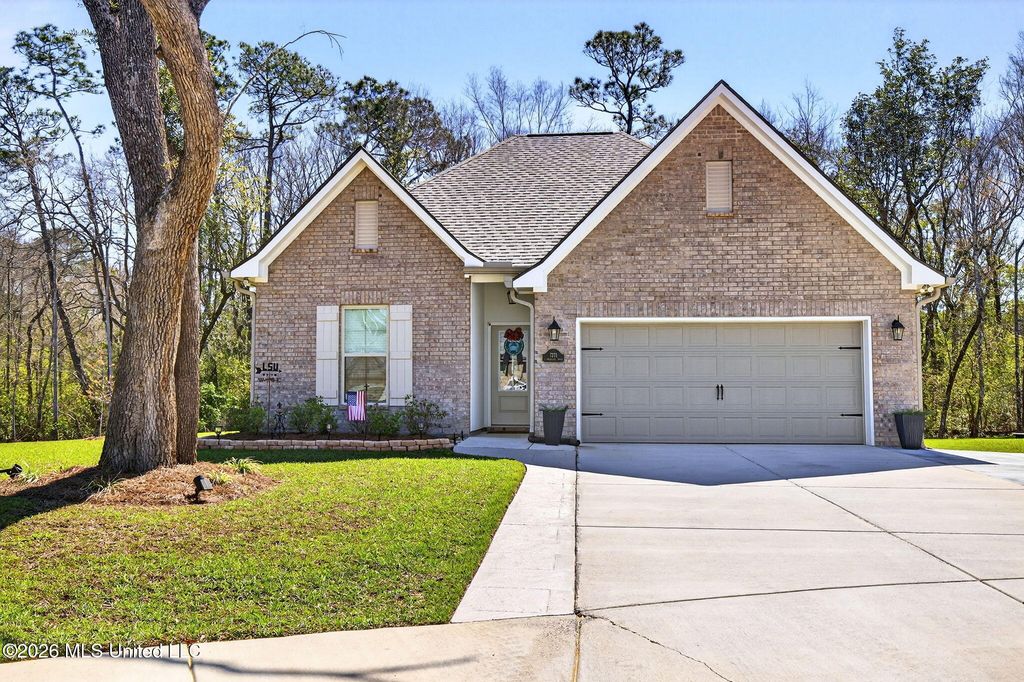 7271 S Aberdeen Drive, Pass Christian, MS 39571
