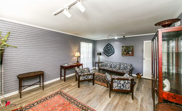 5822 River Road, Shreveport, LA 71105