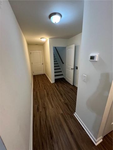 369 Carawan LN, Chesapeake, VA 23322