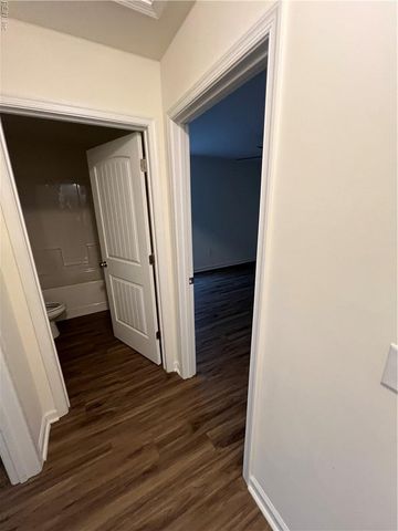 369 Carawan LN, Chesapeake, VA 23322