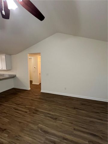 369 Carawan LN, Chesapeake, VA 23322