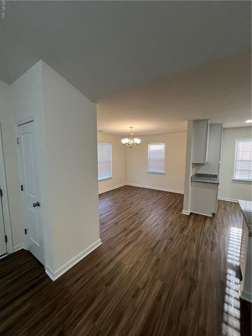 369 Carawan LN, Chesapeake, VA 23322