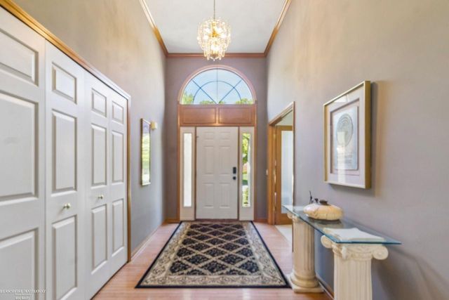 52688 Clinton Oak Lane, Shelby Twp, MI 48316