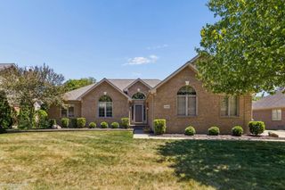 52688 Clinton Oak Lane, Shelby Twp, MI 48316