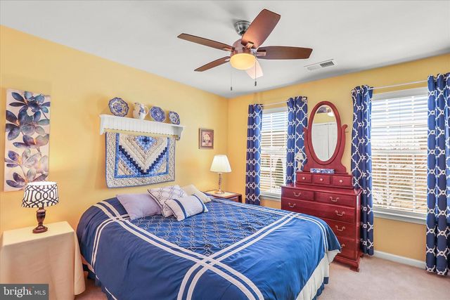 17355 RUSSETT FARM DR, Shrewsbury, PA 17361