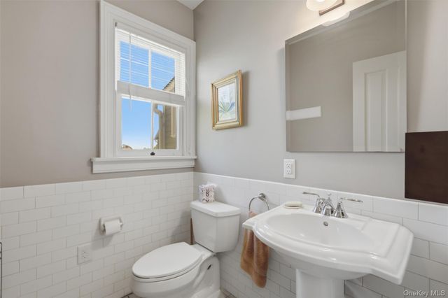 5 West Street, Marlboro, NY 12542